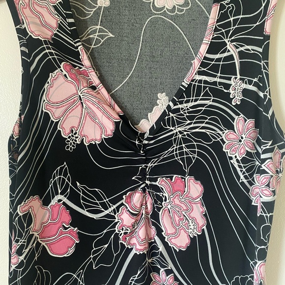 Vintage Y2K Hibiscus Design Tank Top - Picture 6 of 10